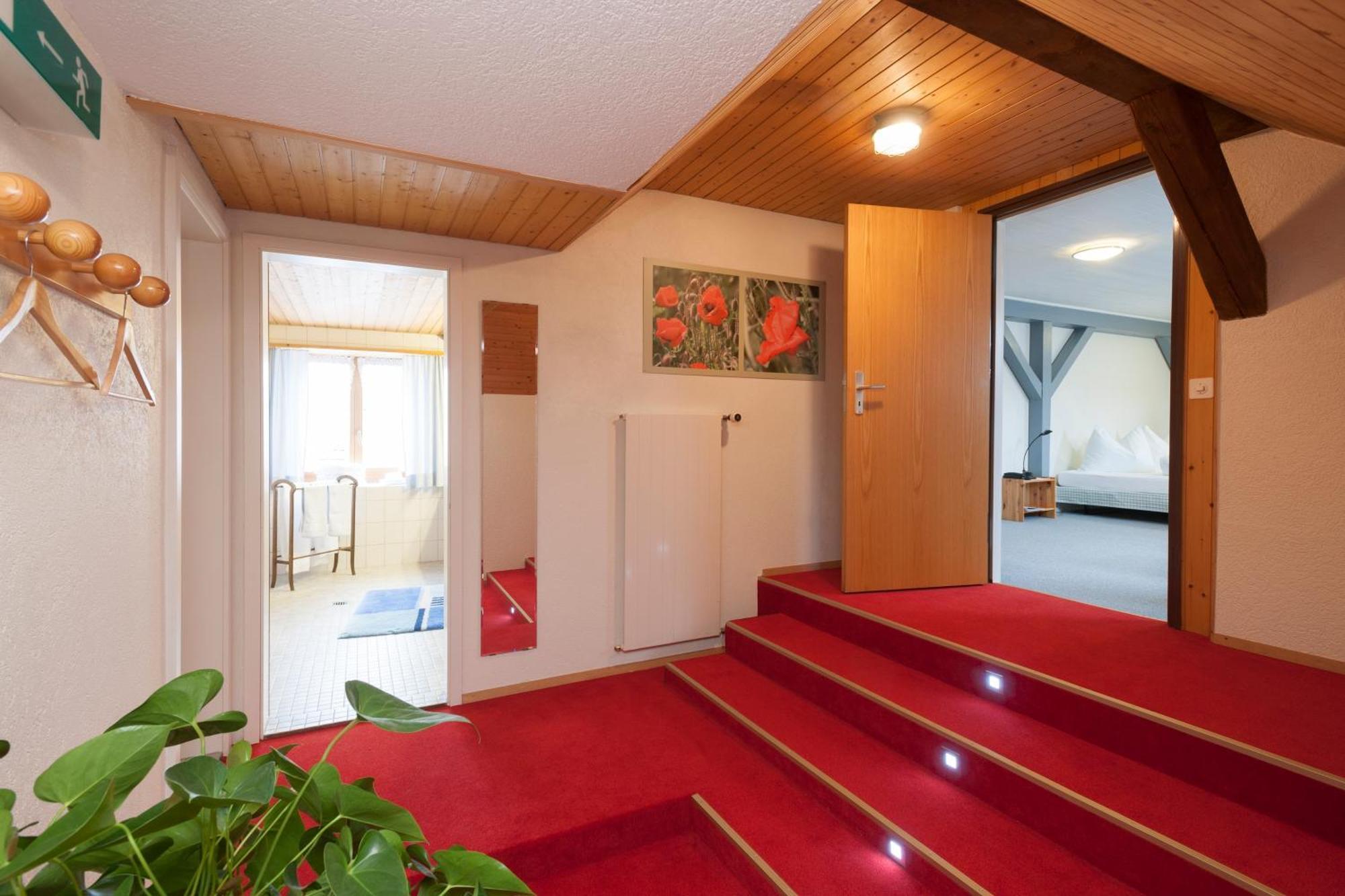 Hotel Landgasthof Hirschen Ramsen Bilik gambar