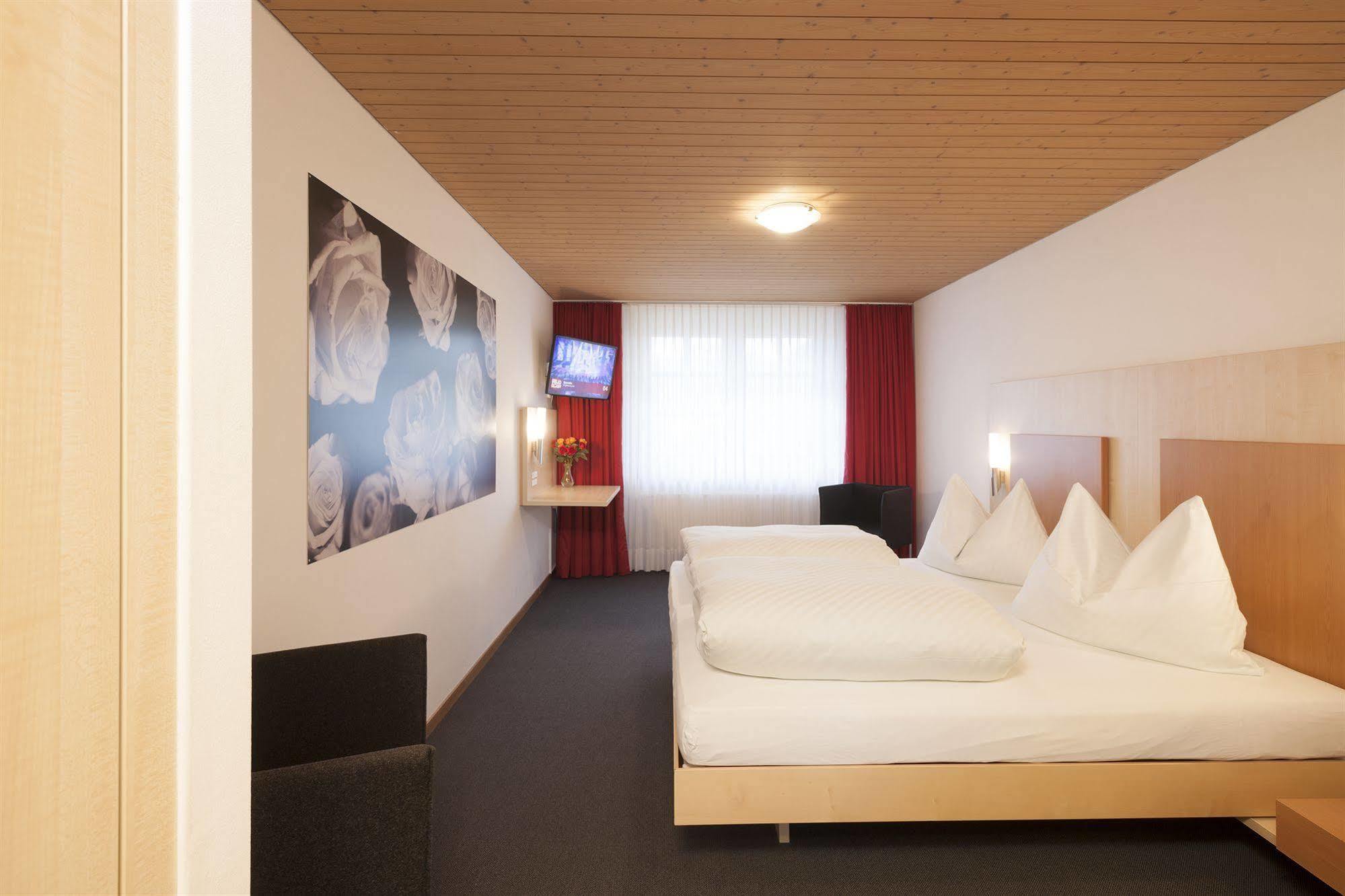 Hotel Landgasthof Hirschen Ramsen Luaran gambar