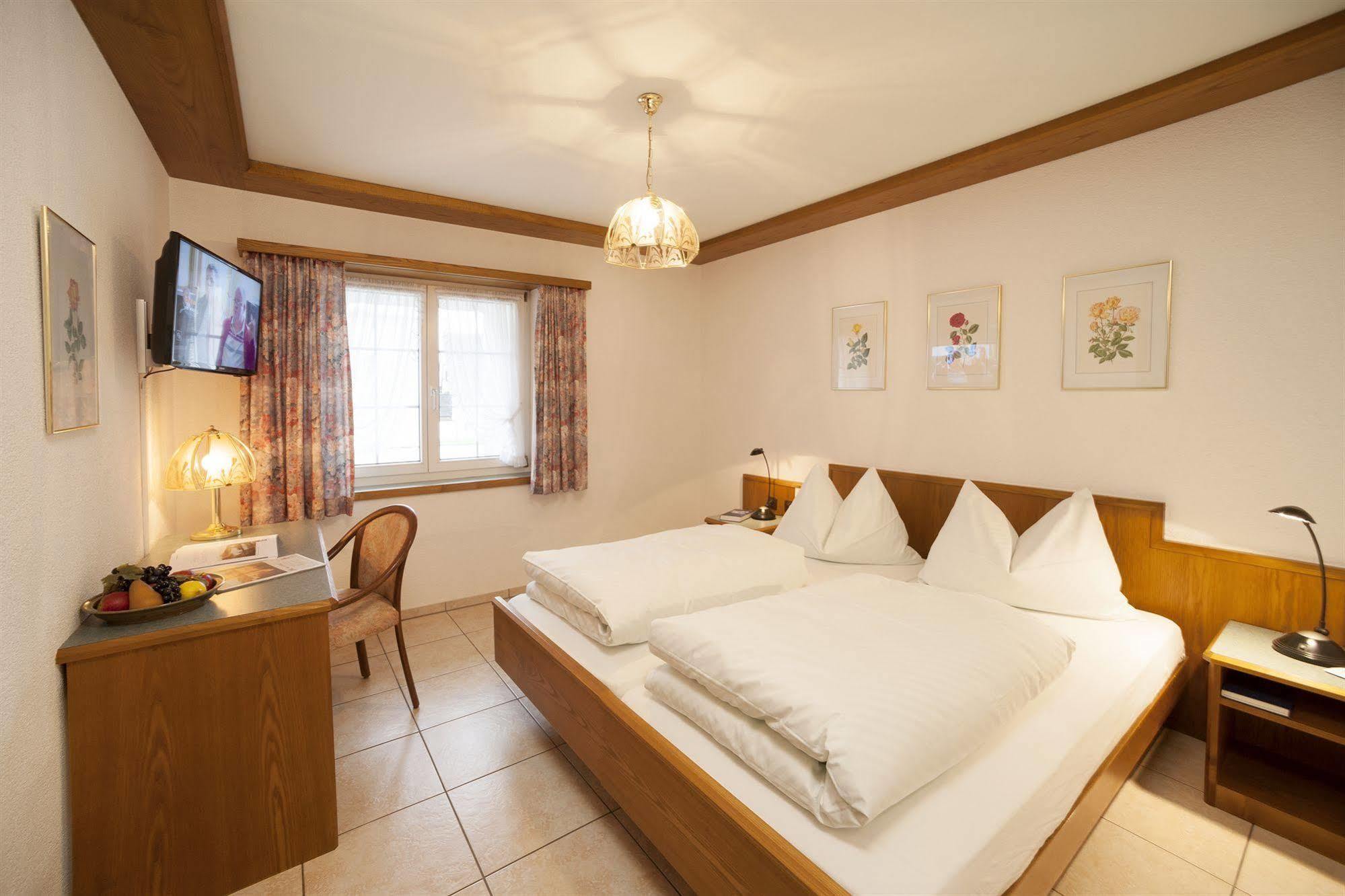 Hotel Landgasthof Hirschen Ramsen Luaran gambar